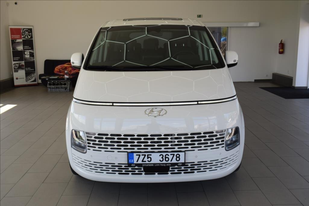 Hyundai Staria MPV 2,2 l 130 kw