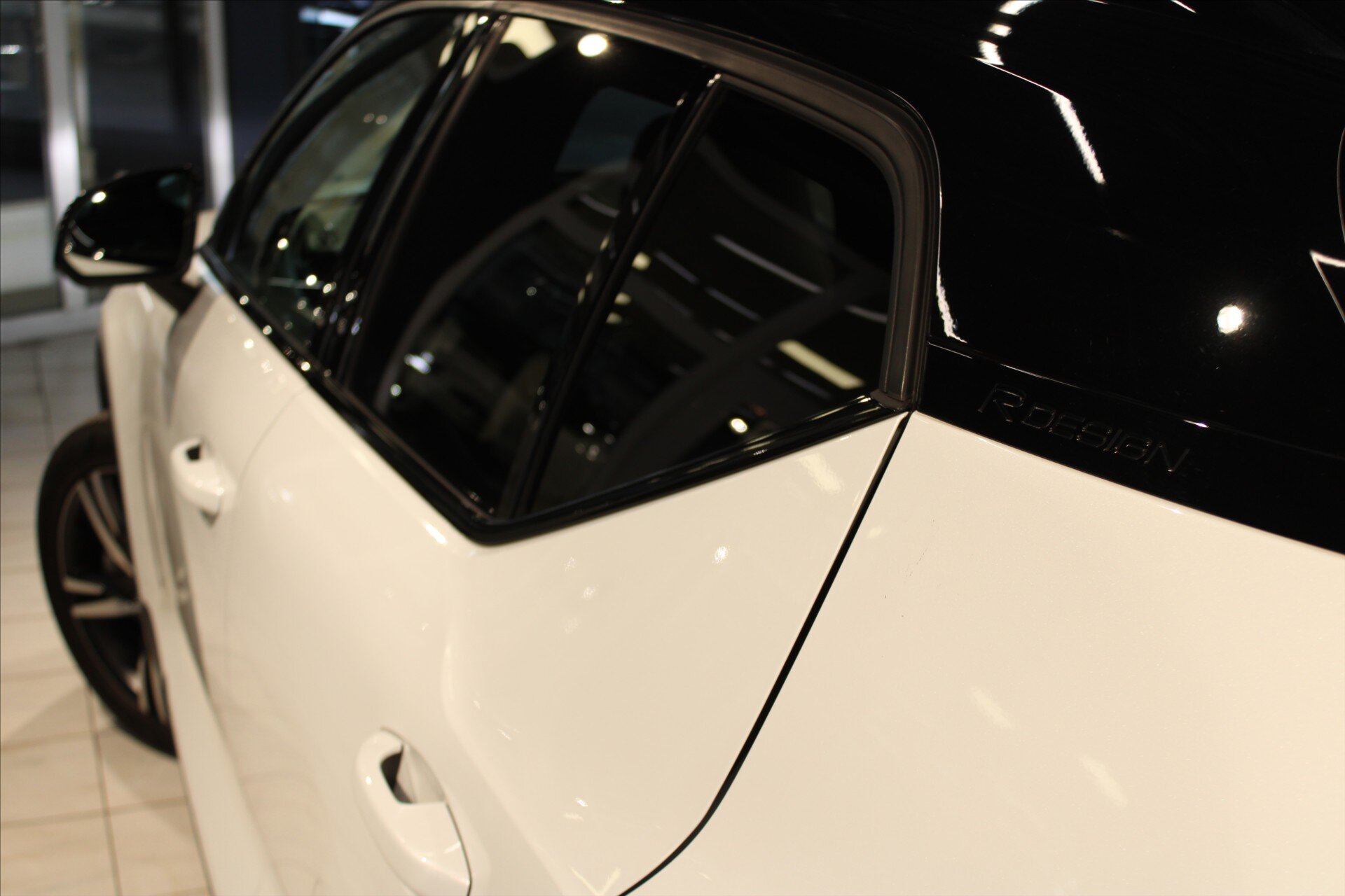 Volvo XC40 SUV / Terénní 2,0 l 140 kw