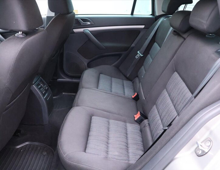 Škoda Octavia Kombi 2,0 l 103 kw