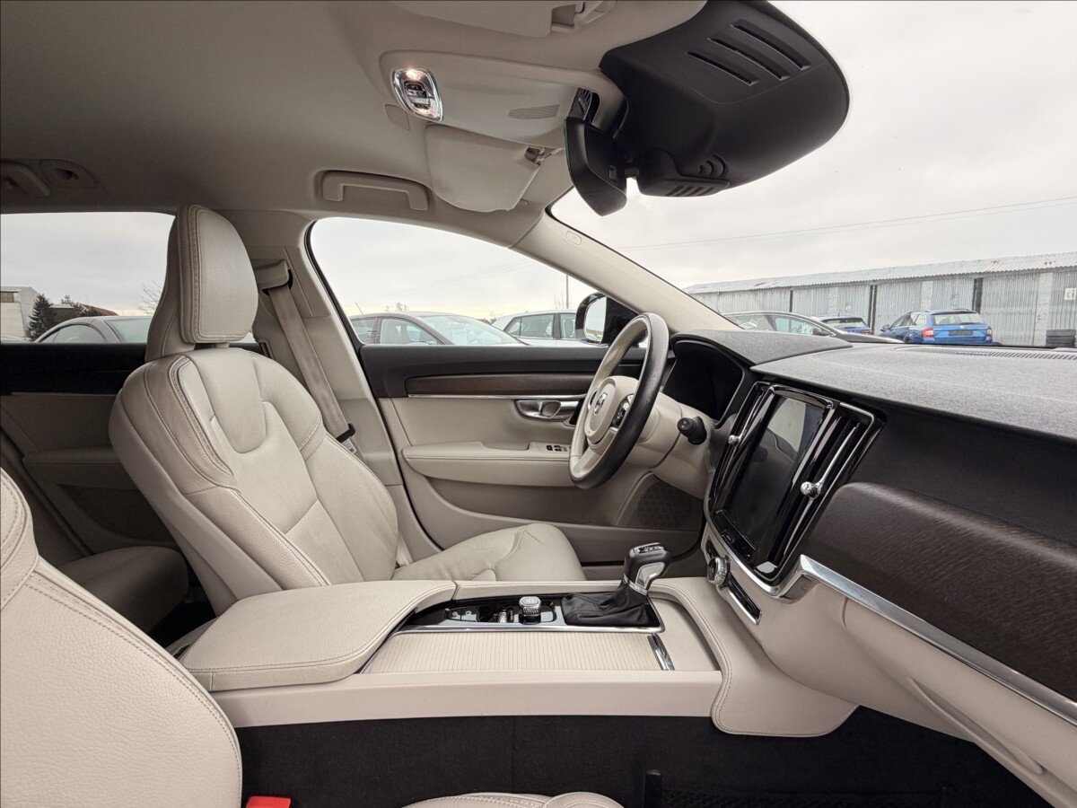 Volvo V90 Kombi 2,0 l 184 kw