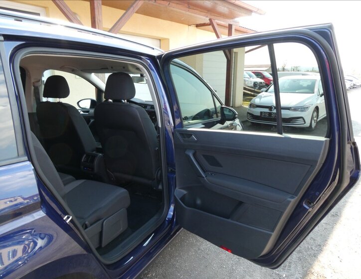 Volkswagen Touran MPV 1,2 l 81 kw