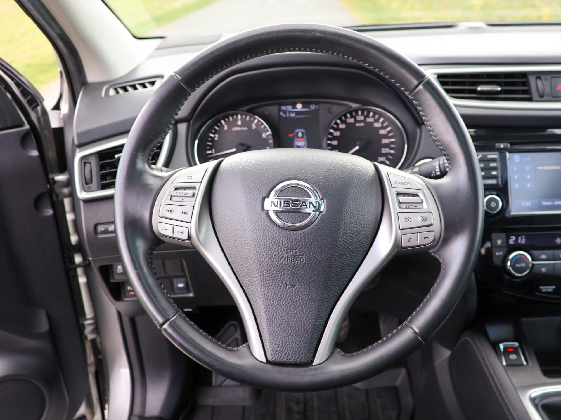 Nissan Qashqai SUV / Terénní 1,2 l 85 kw