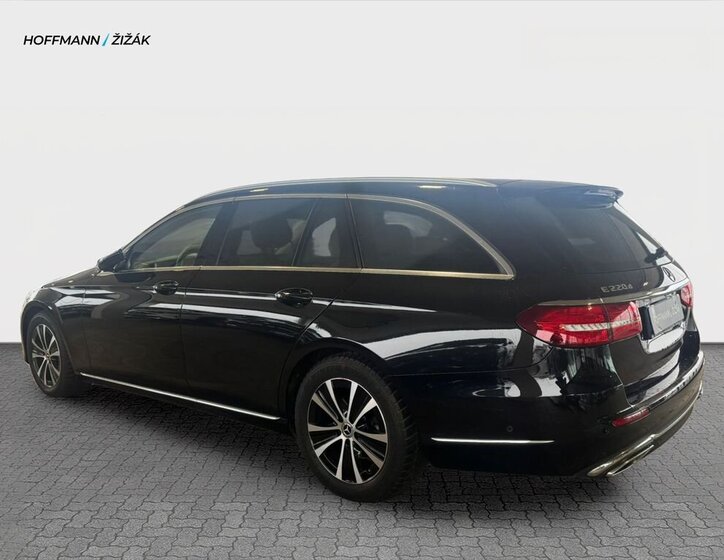 Mercedes-Benz Třídy E Kombi 2,0 l 143 kw