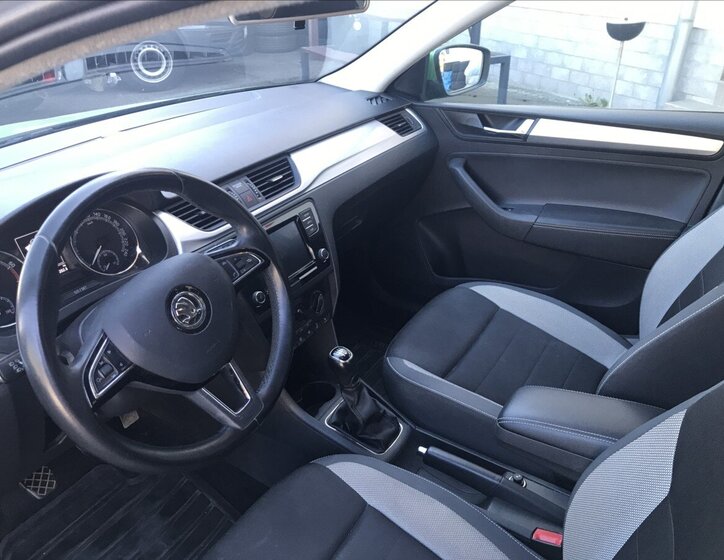 Škoda Rapid Sedan / Limuzína 999,0 70 kw