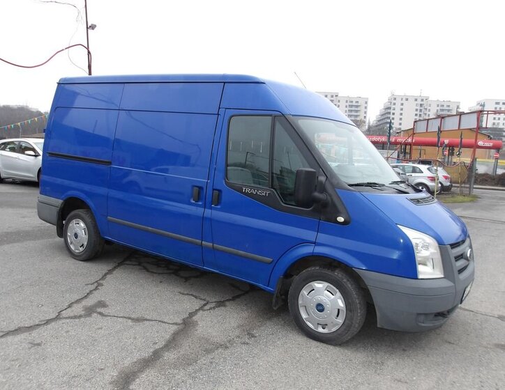 Ford Transit Skříň 2,2 l 63 kw