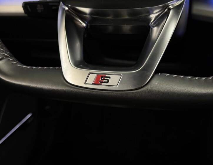 Audi Q7 SUV 3,0 l 210 kw