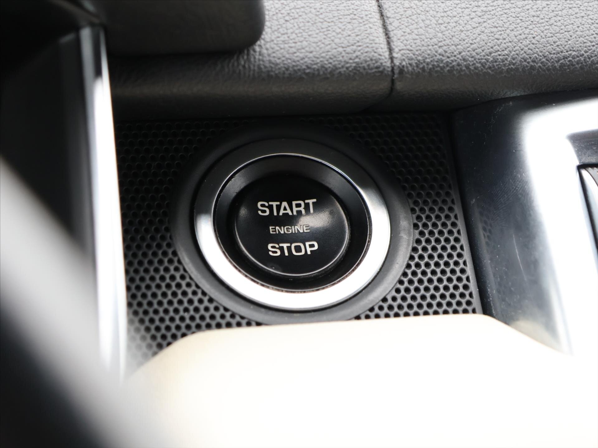 Land Rover Range Rover Sport SUV 3,0 l 215 kw