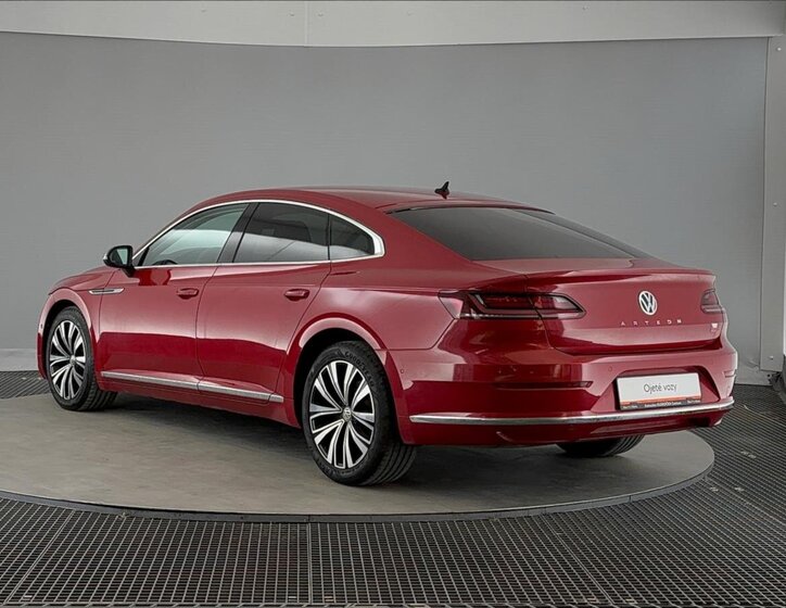 Volkswagen Arteon Liftback 2,0 l 110 kw