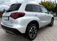 Suzuki Vitara 10