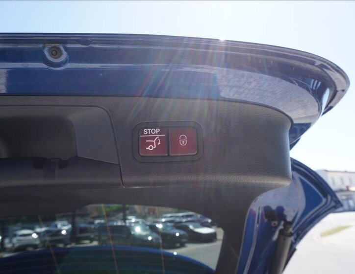 Mercedes-Benz GLA SUV 1,3 l 120 kw