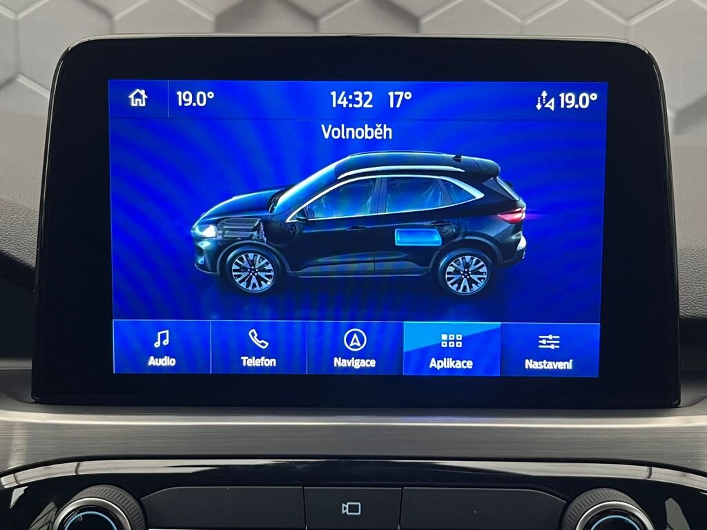 Ford Kuga SUV / Terénní 2,5 l 140 kw