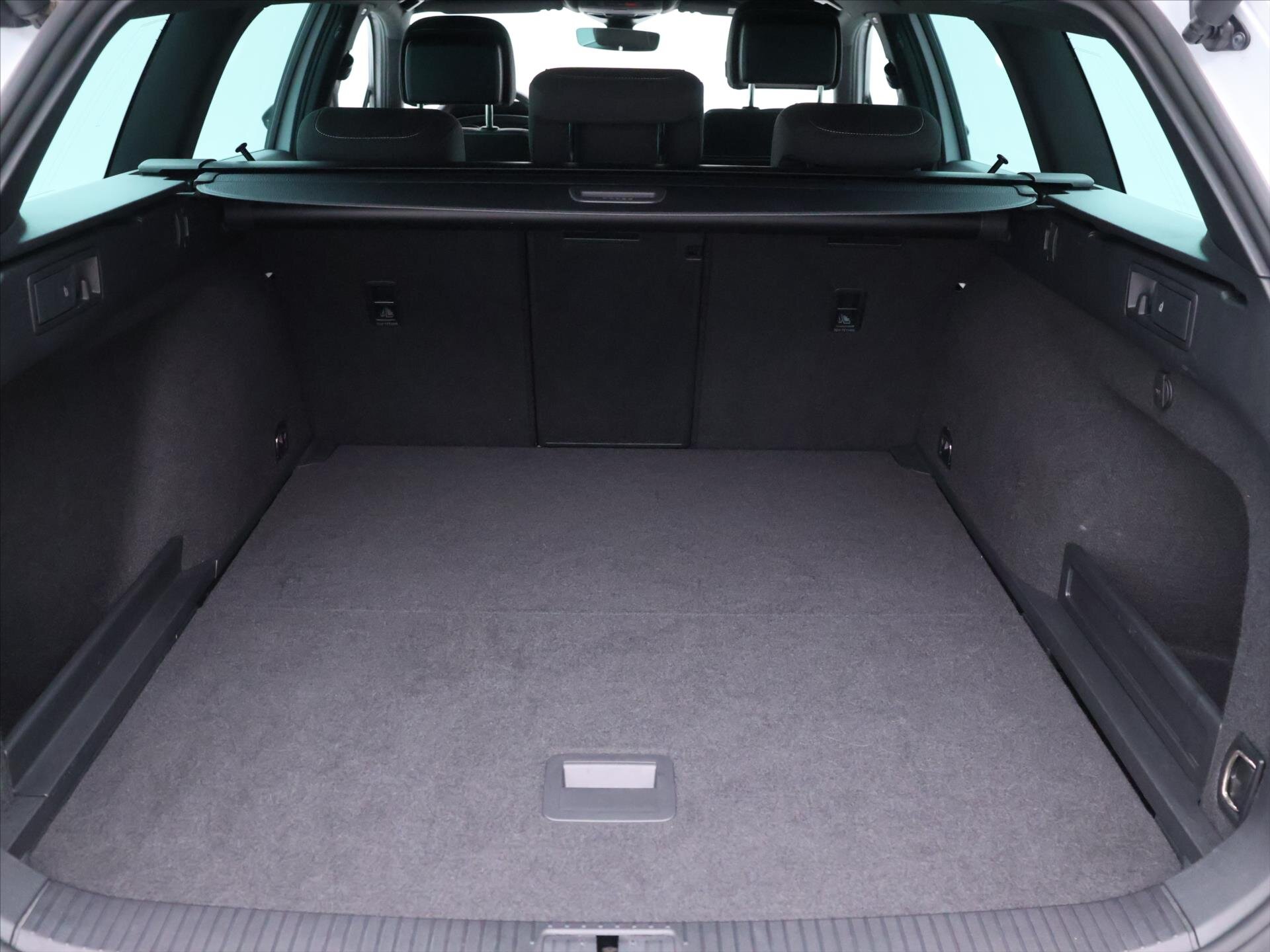 Volkswagen Passat Kombi 2,0 l 147 kw