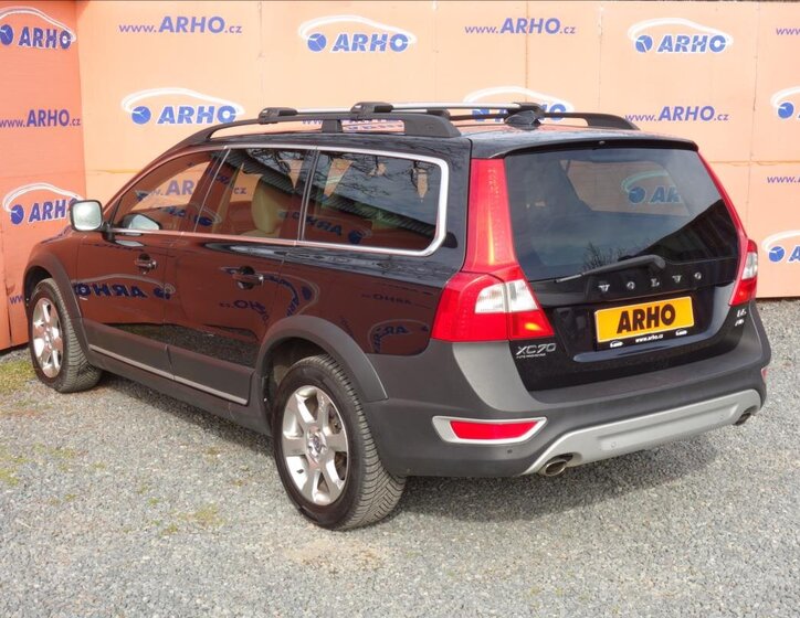 Volvo XC70 5