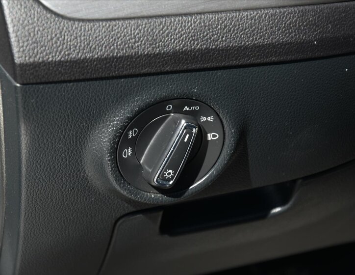 Škoda Superb Liftback 2,0 l 110 kw