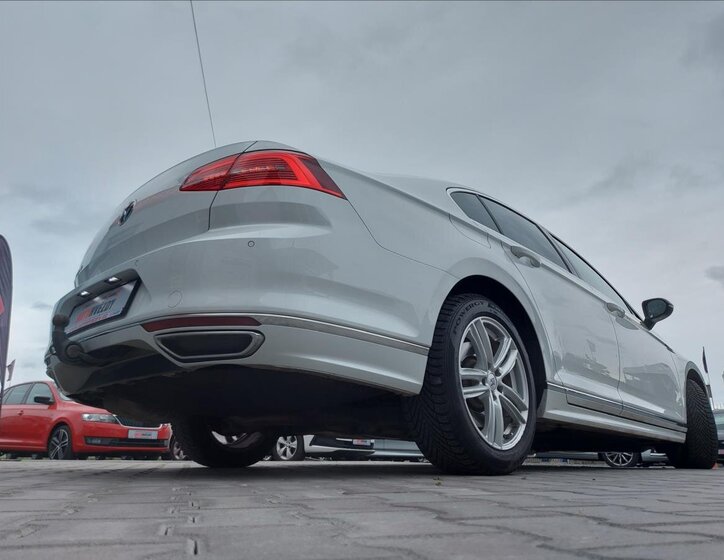 Volkswagen Passat 55