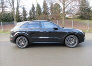 Porsche Cayenne Kombi 2,9 l 324 kw