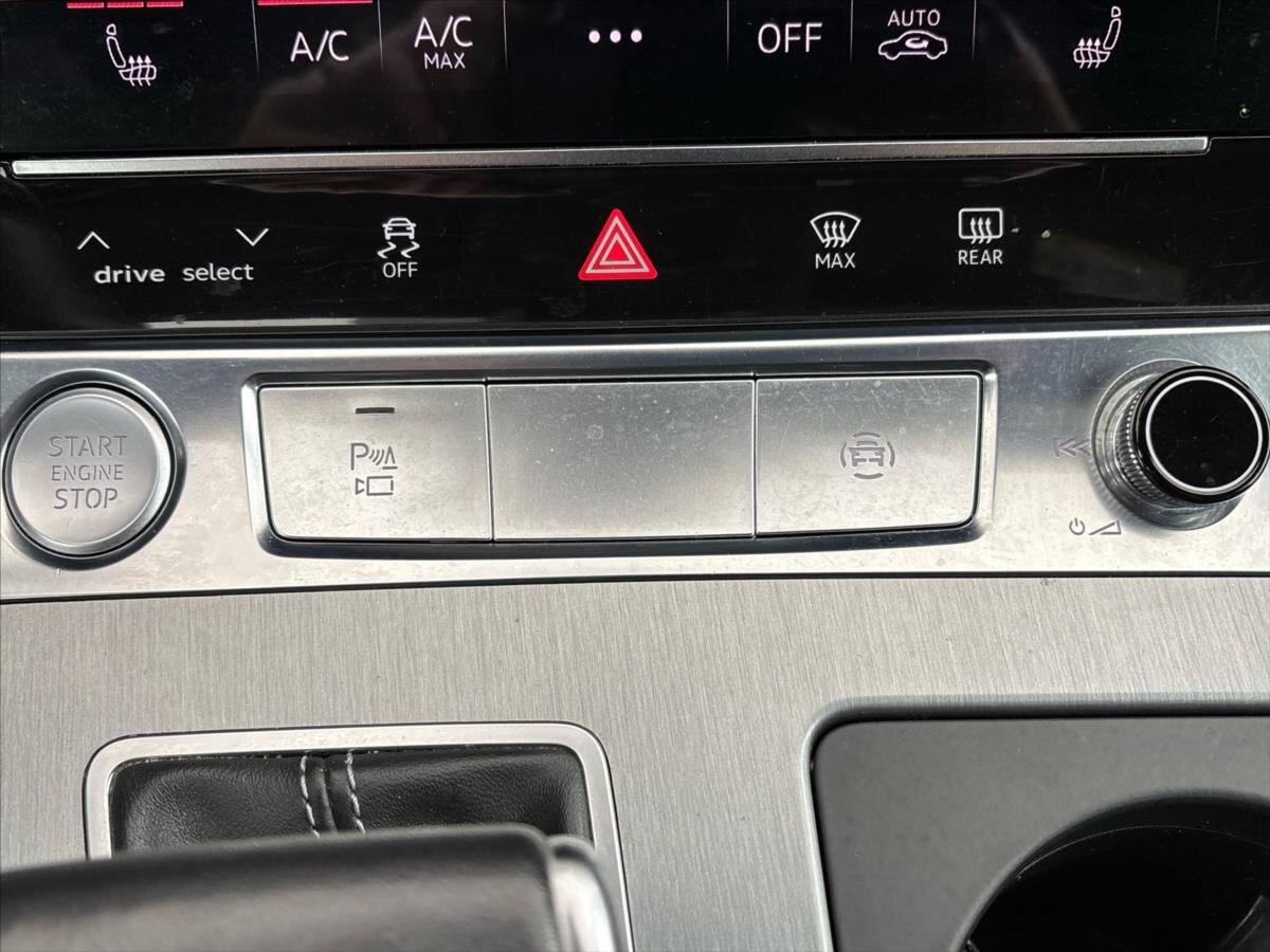 Audi A6 Sedan / Limuzína 3,0 l 250 kw