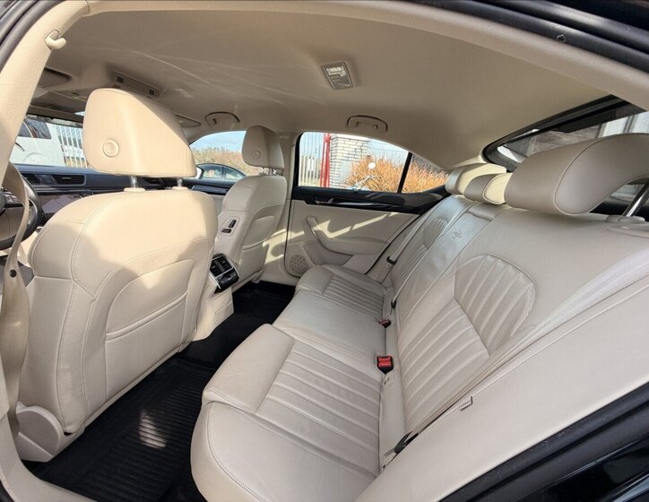 Škoda Superb 23