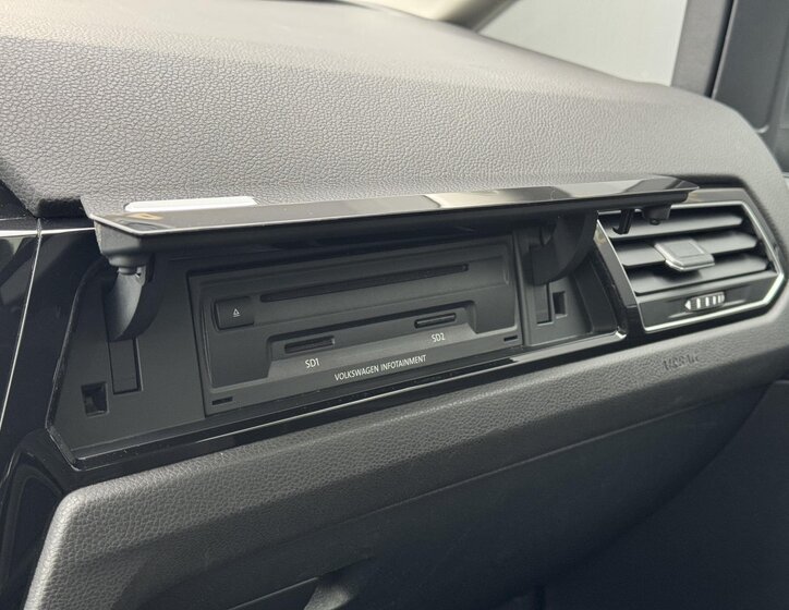 Volkswagen Touran 26