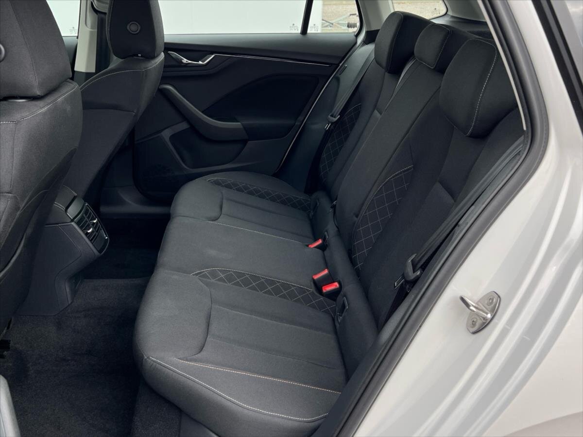 Škoda Kamiq Hatchback 999,0 81 kw