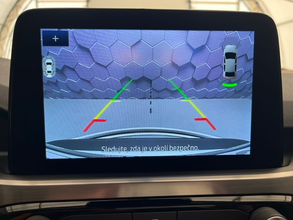 Ford Kuga SUV / Terénní 2,5 l 140 kw