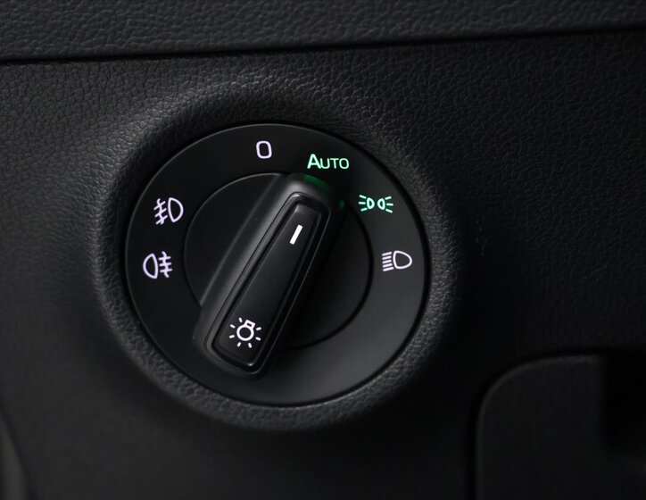 Škoda Karoq SUV / Terénní 2,0 l 85 kw