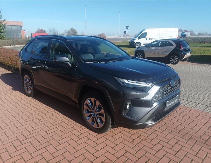 Toyota RAV4 5