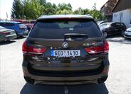BMW X5 8