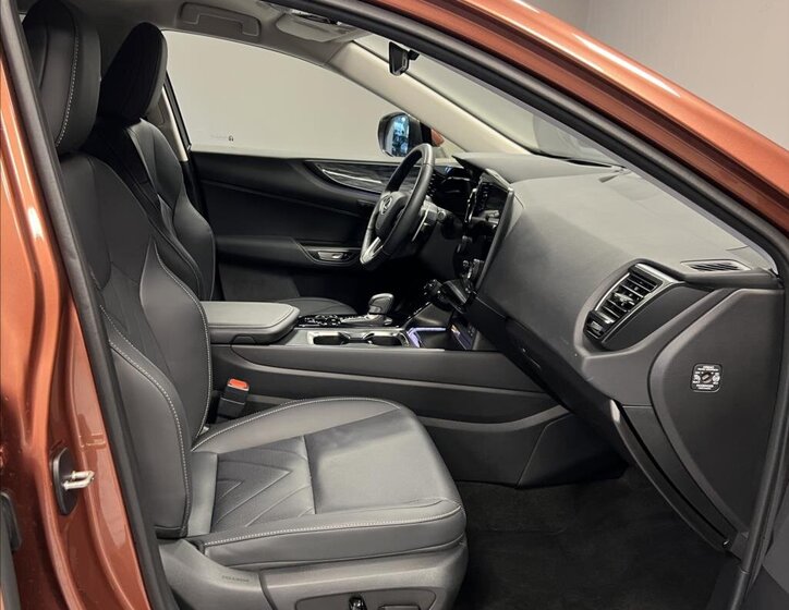 Lexus NX 450h plus SUV 2,5 l 227 kw