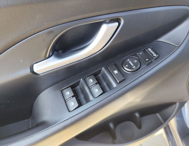 Hyundai i30 Kombi 1,6 l 81 kw