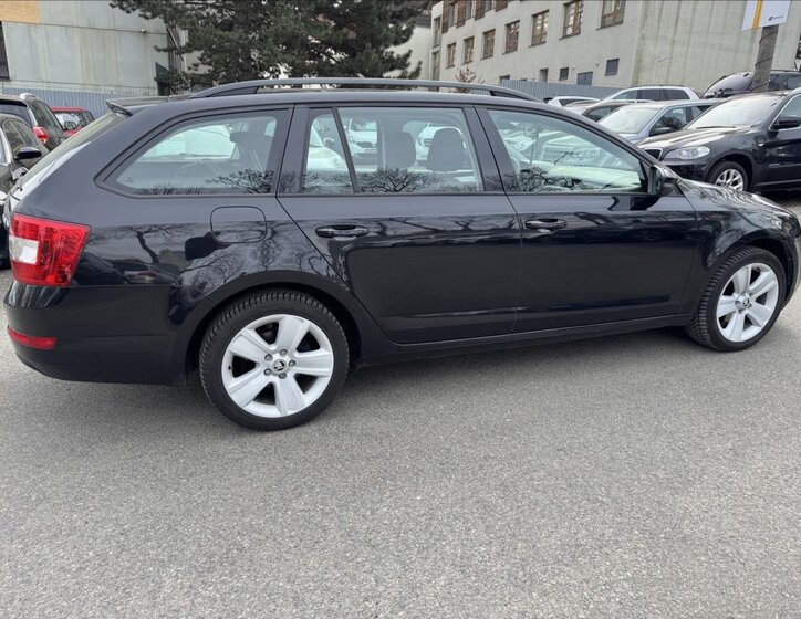 Škoda Octavia Kombi 1,6 l 77 kw