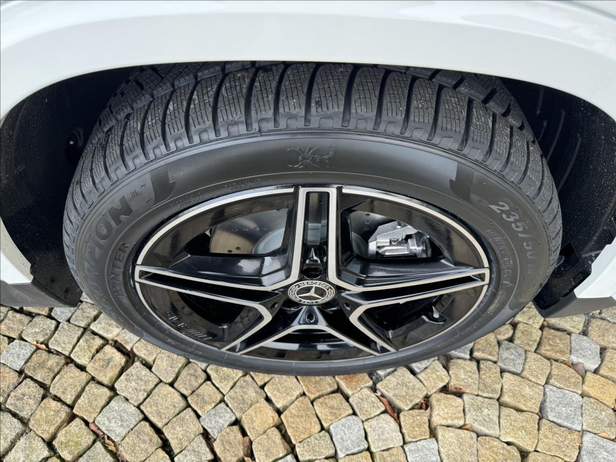 Mercedes-Benz GLA SUV / Terénní 2,0 l 110 kw