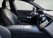 Mercedes-Benz Třídy E 12