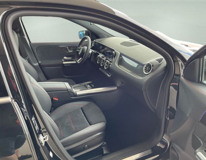 Mercedes-Benz GLA 15