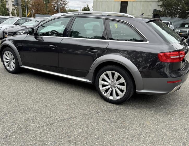 Audi A4 Allroad 6
