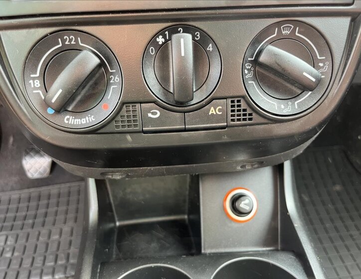 Volkswagen Fox Hatchback 1,2 l 40 kw