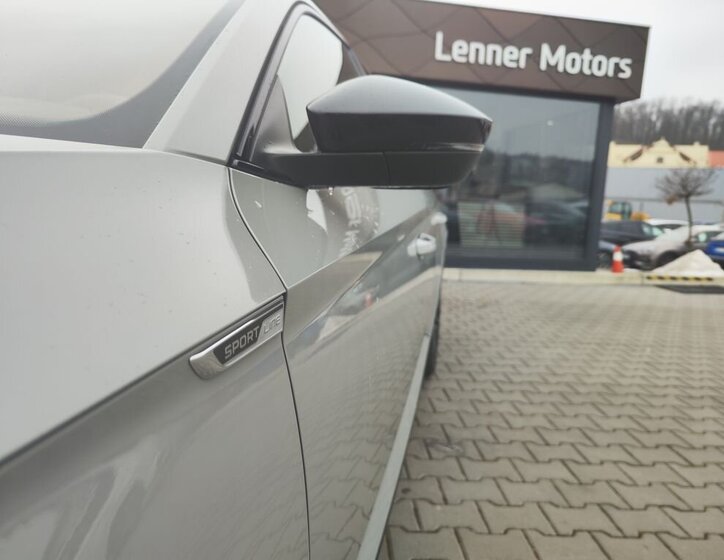 Škoda Superb Kombi 2,0 l 140 kw