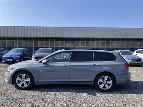 Volkswagen Passat Kombi 2,0 l 90 kw