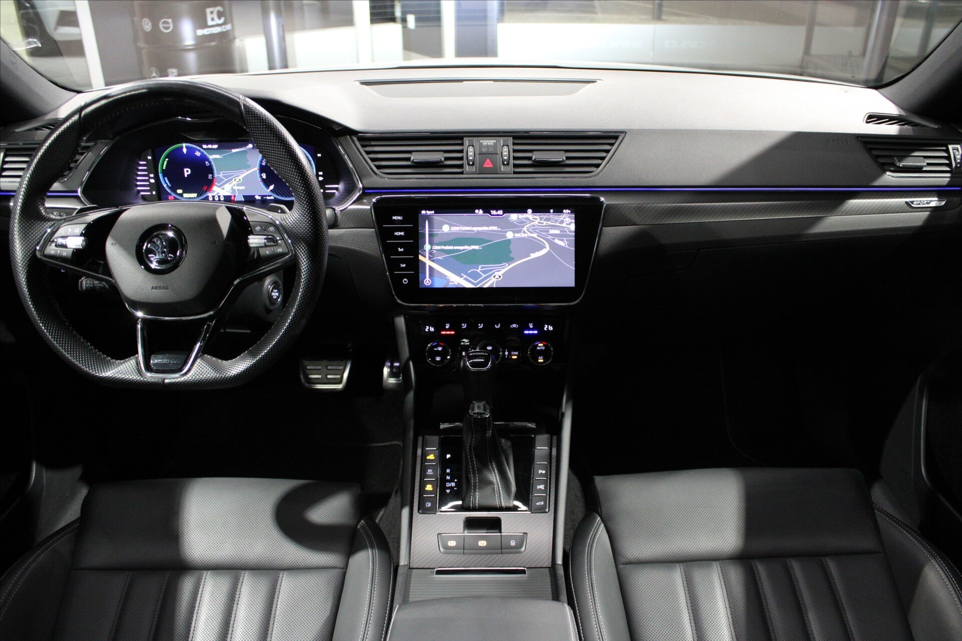 Škoda Superb Liftback 1,4 l 160 kw