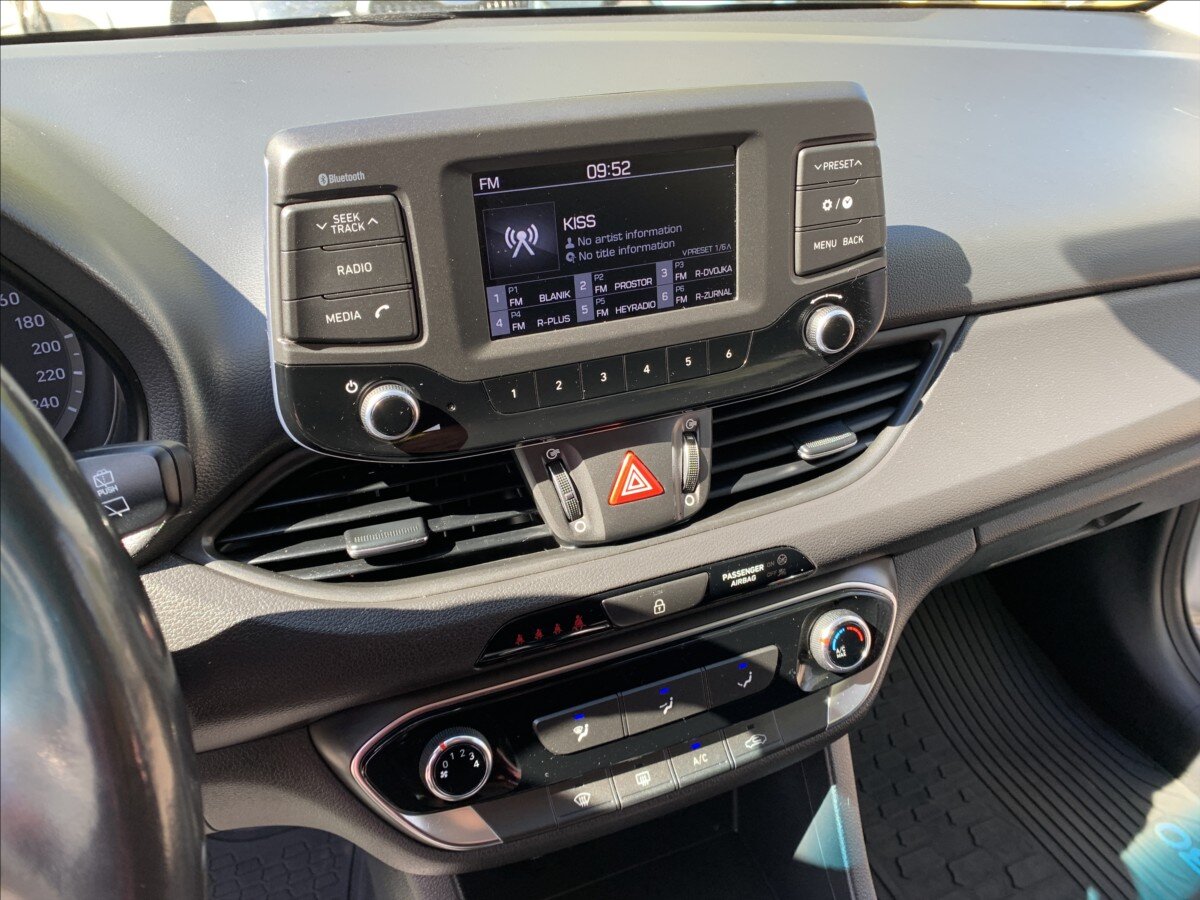 Hyundai i30 Kombi 1,6 l 81 kw