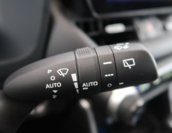 Toyota RAV4 SUV 2,5 l 131 kw