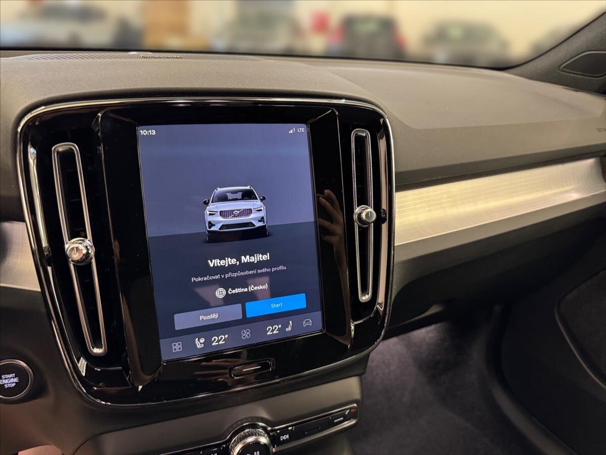 Volvo XC40 SUV 2,0 l 120 kw