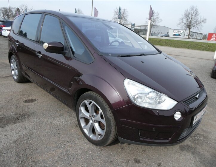 Ford S-MAX MPV 2,0 l 107 kw