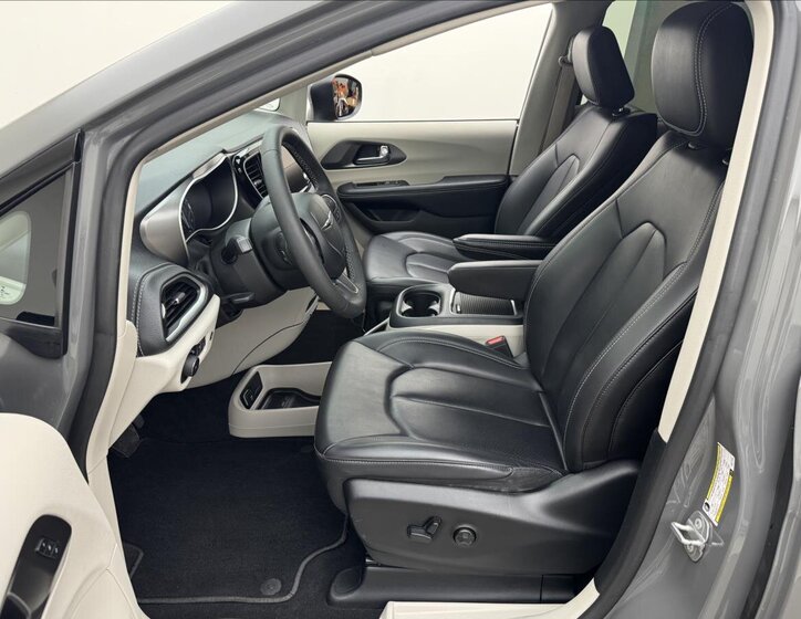 Chrysler Pacifica MPV 3,6 l 214 kw