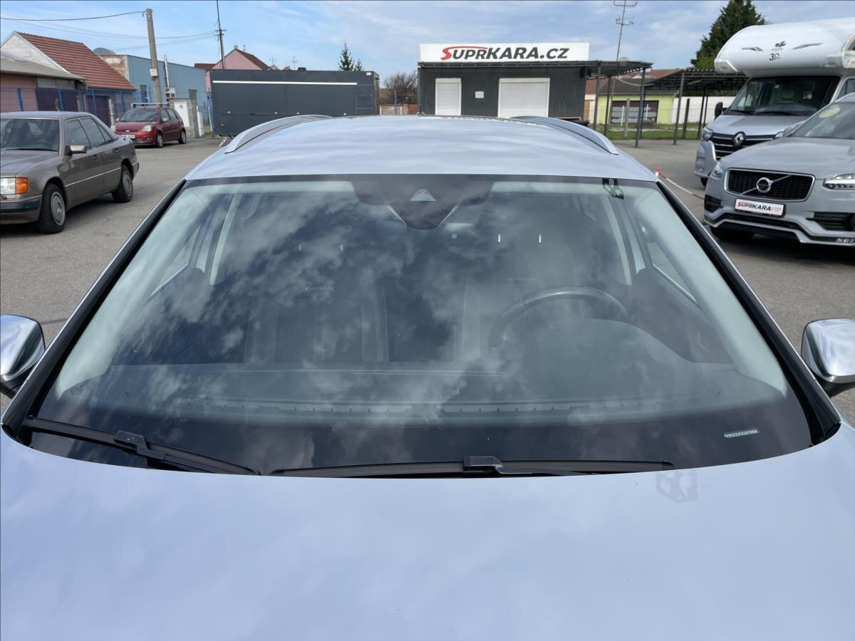 Volkswagen Passat Kombi 2,0 l 140 kw