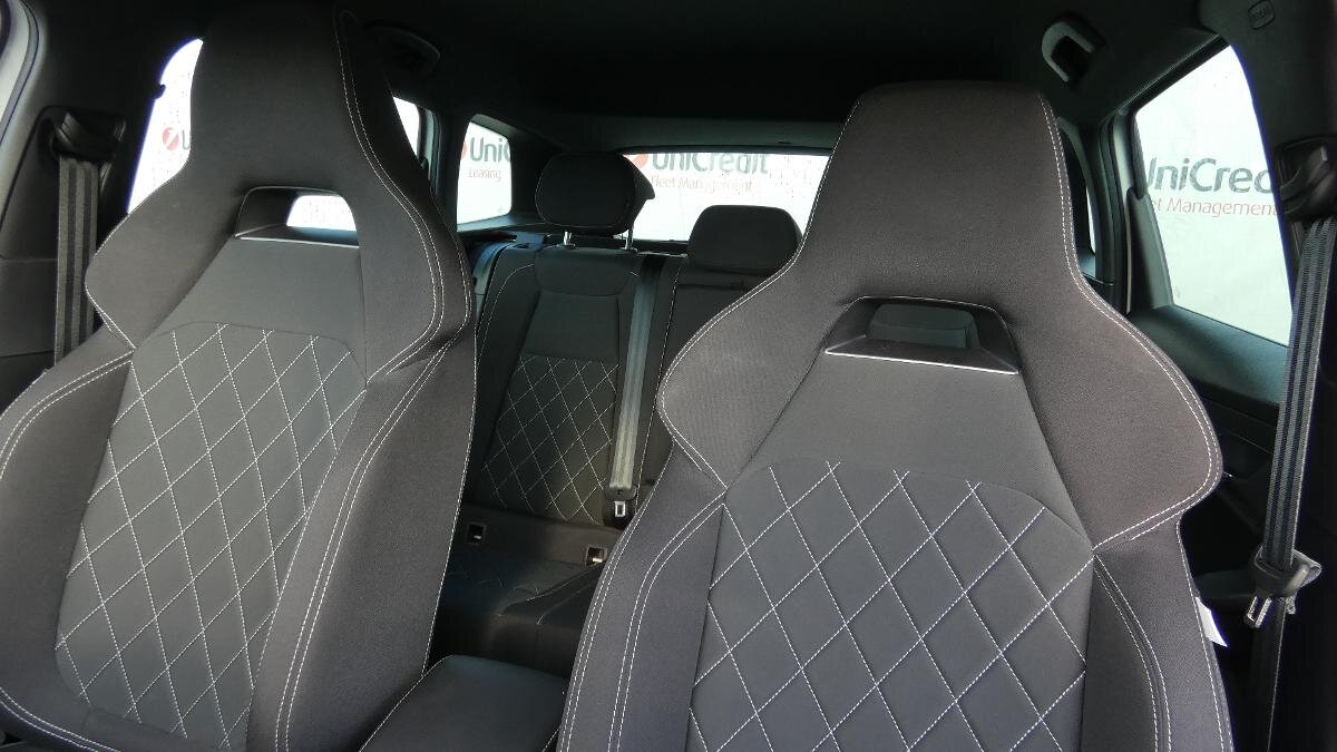 Škoda Karoq SUV / Terénní 1,5 l 110 kw