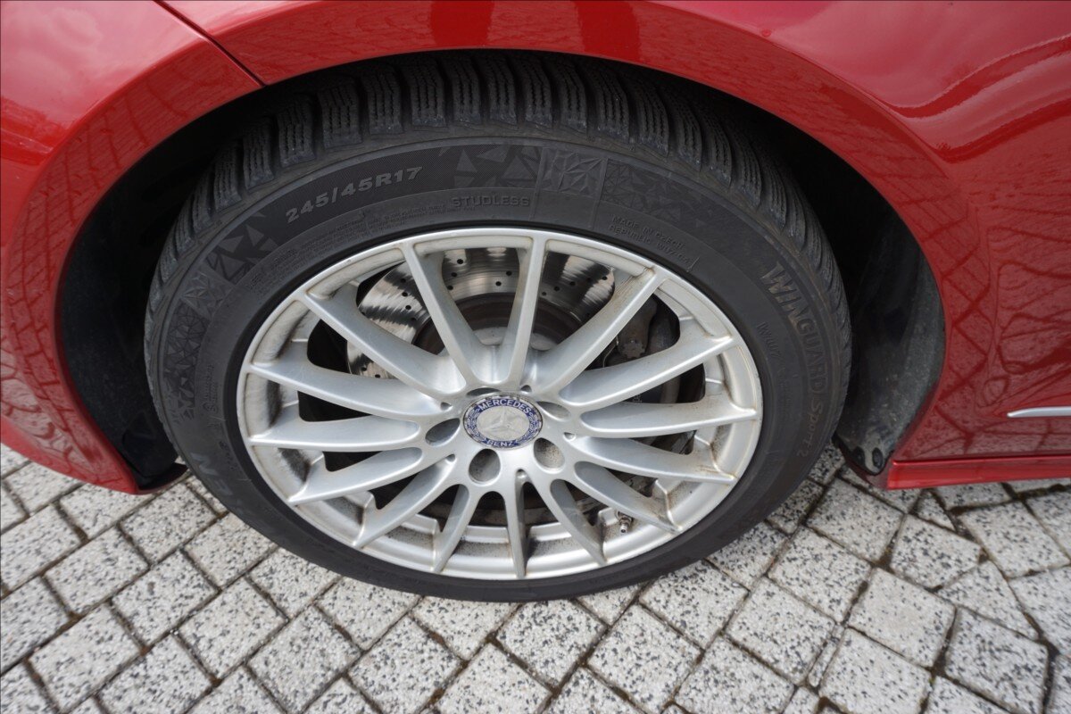 Mercedes-Benz CLS Sedan / Limuzína 3,0 l 190 kw