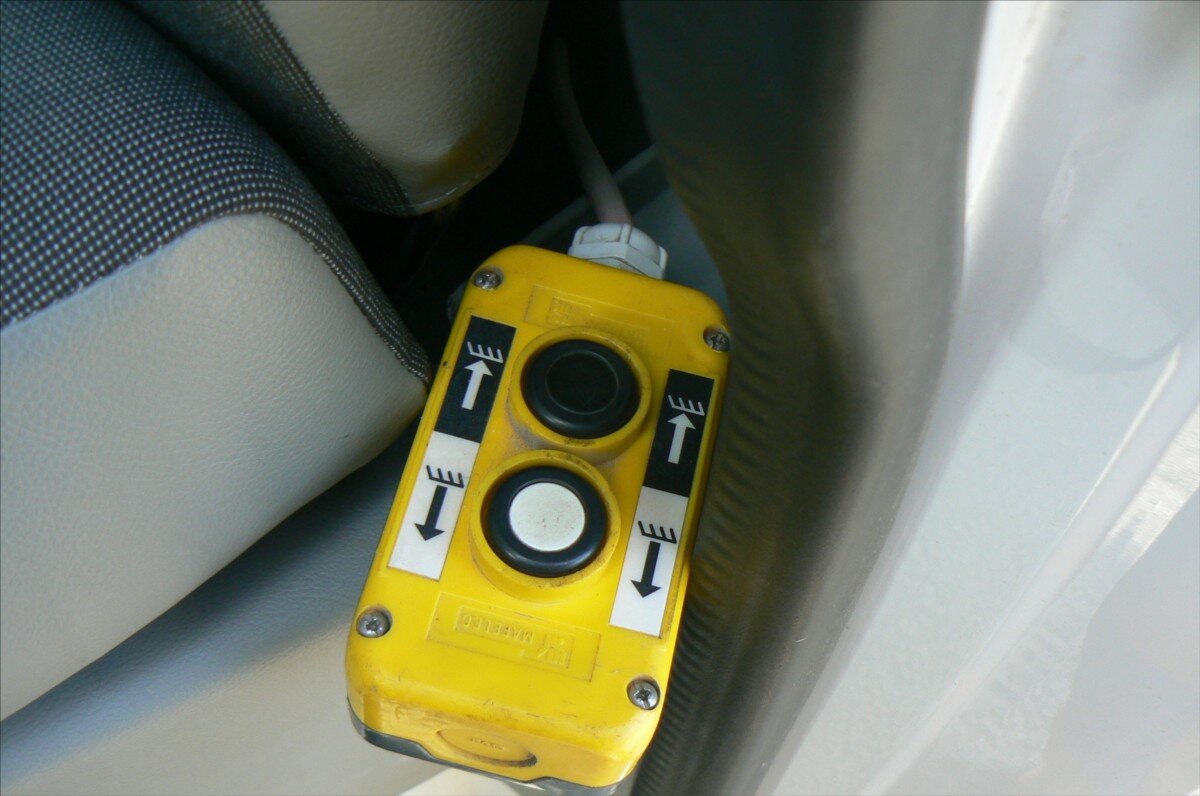 Volkswagen Transporter Sklápěč 2,0 l 103 kw