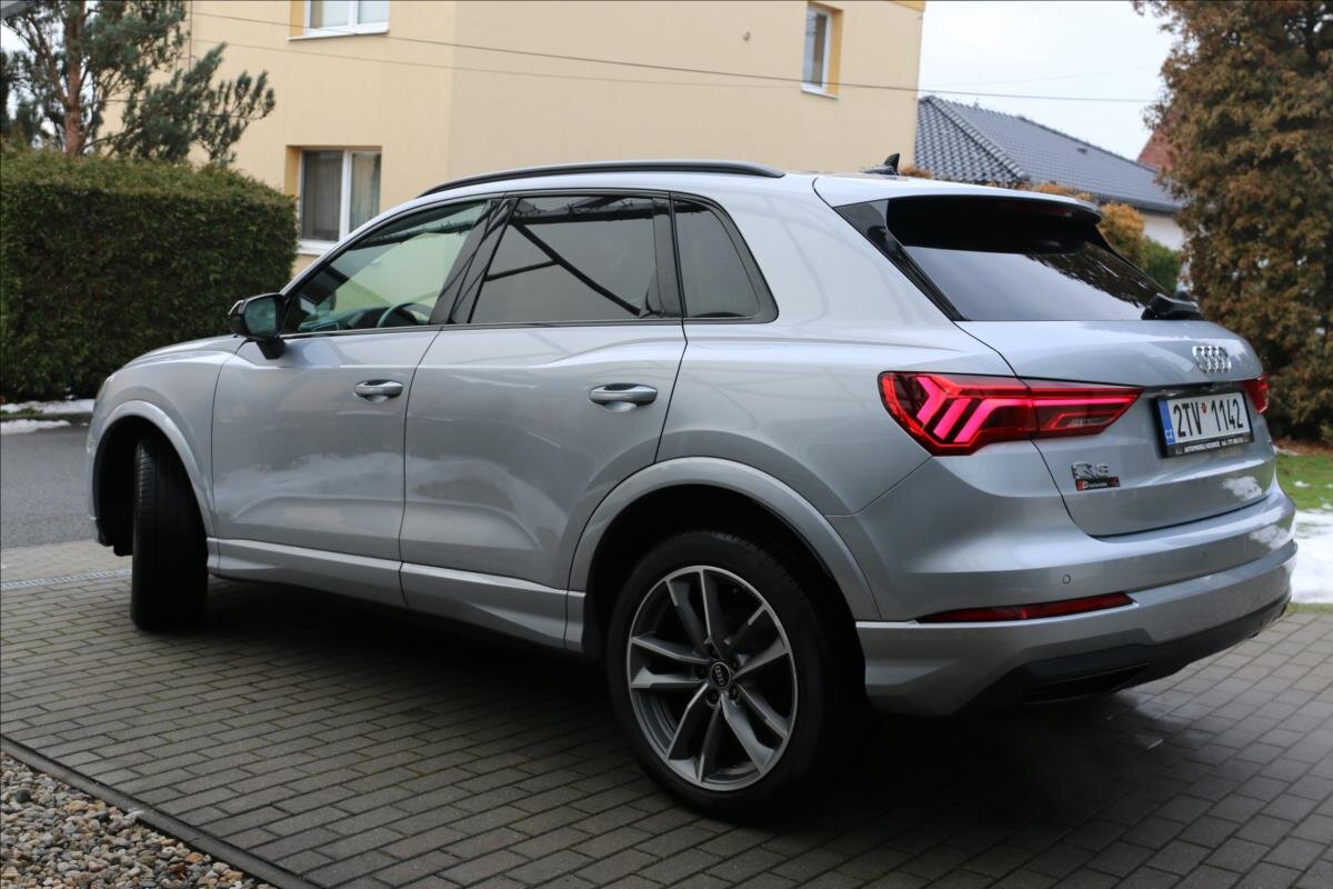Audi Q3 SUV 2,3 l 137 kw
