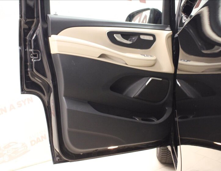 Mercedes-Benz Třídy V Kombi 2,1 l 140 kw